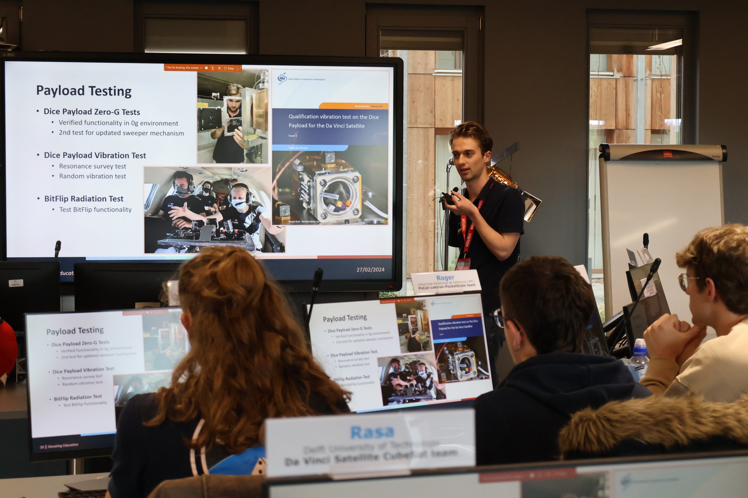 yvar_presenting DVS Team at Space Tech Expo 2022 in Bremen